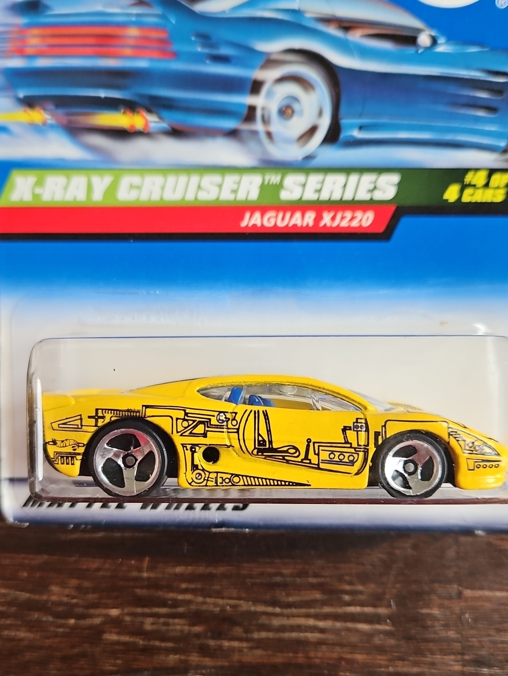 Jaguar XJ220 1999 Hot Wheels Car